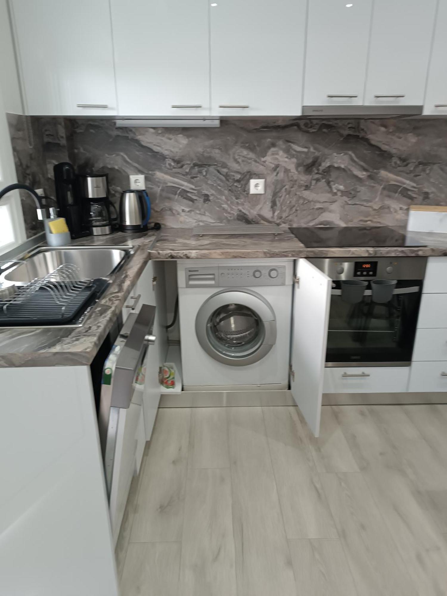 Myrto 'S Sea View Apartment Kallithea  Екстериор снимка